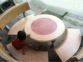 Bộ bàn ghế đá granito cao cấp bàn hai màu vàng đỏ