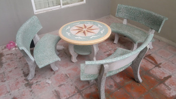 Bộ bàn ghế đá mài granito màu xanh in hình hoa văn